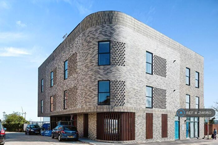 1 Bedroom Flat To Rent In Estuary View Apartments, Northfleet, DA11