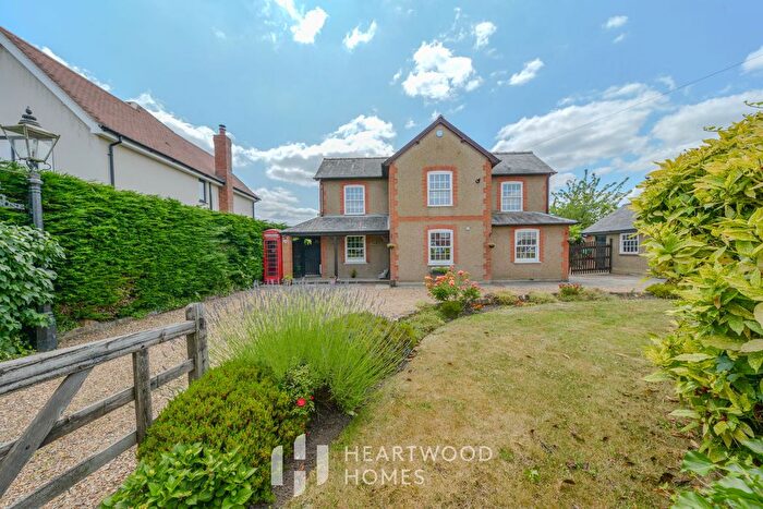 3 Bedroom Detached House For Sale In The Well House, Tollgate Road, Colney Heath, St. Albans, AL4