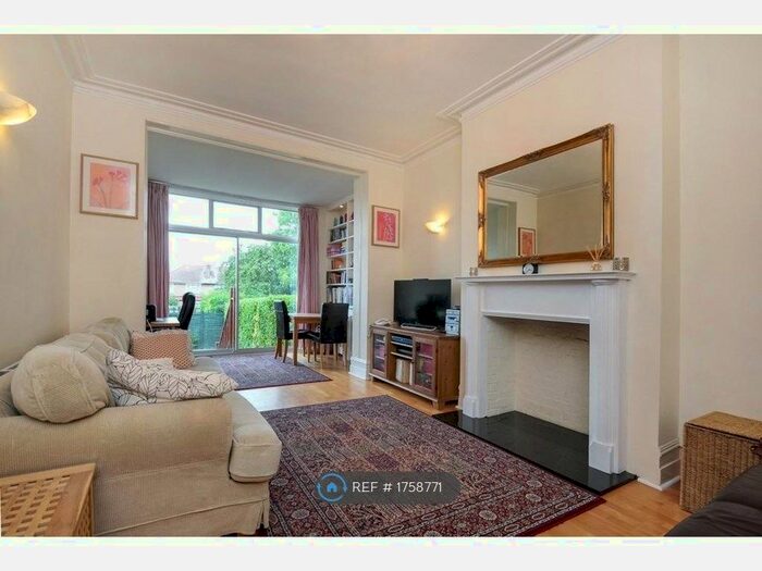 2 Bedroom Maisonette To Rent In Marlborough Hill, Harrow, HA1