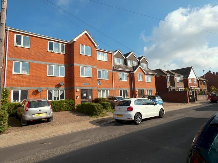 1 Bedroom Flat To Rent In Olivers Court, Winchester Road, PO2