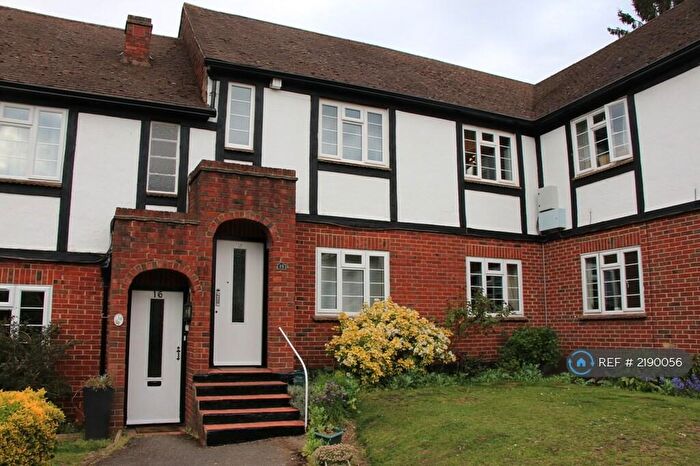 3 Bedroom Maisonette To Rent In Arlington Lodge, Weybridge, KT13