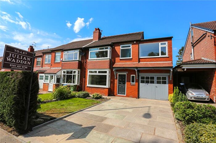 3 Bedroom Semi-Detached House To Rent In Stockport Road, Marple, SK6