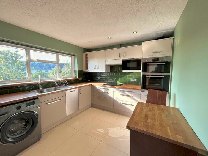 2 Bedroom Maisonette To Rent In Mawney Close, Romford, RM7