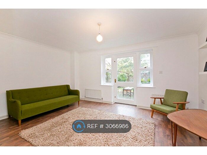 3 Bedroom Semi Detached House To Rent In Celandine Drive, London, E8