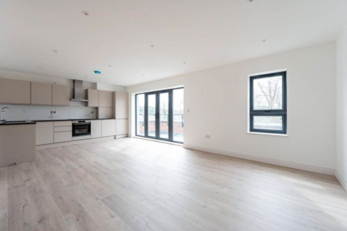 1 Bedroom Flat To Rent In More Close, Croydon, Purley, CR8