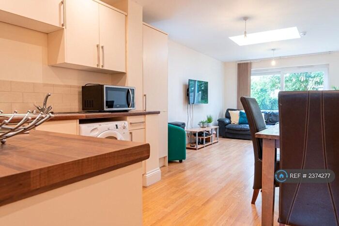 5 Bedroom Terraced House To Rent In Courtenay Street, Cheltenham, GL50