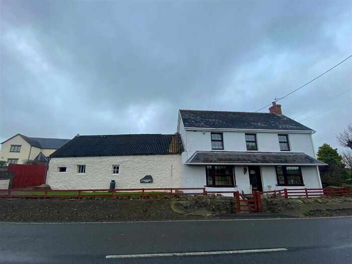 4 Bedroom Farm For Sale In Crundale, Haverfordwest SA62