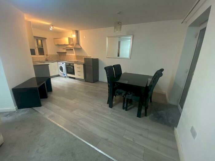 2 Bedroom Apartment To Rent In Pipkin Close, Pontprennau, Cardiff, CF23