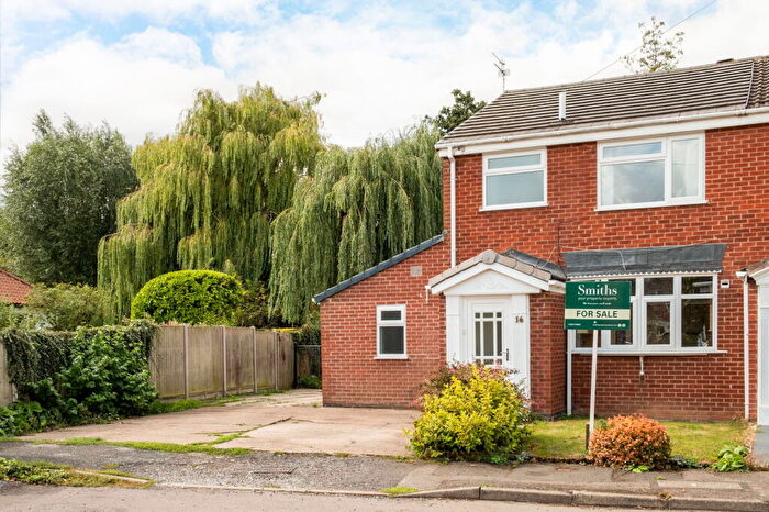 3 Bedroom End Of Terrace House For Sale In De Ferrers Close, East Leake, LE12