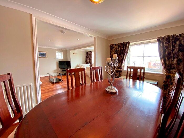 3 Bedroom Flat To Rent In St Andrews Square, City Centre, Glasgow, G1