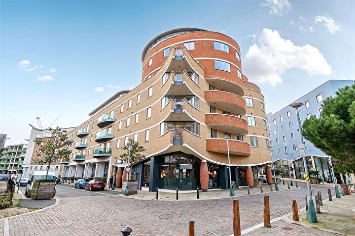 2 Bedroom Flat For Sale In Eldridge Street, Dorchester, DT1