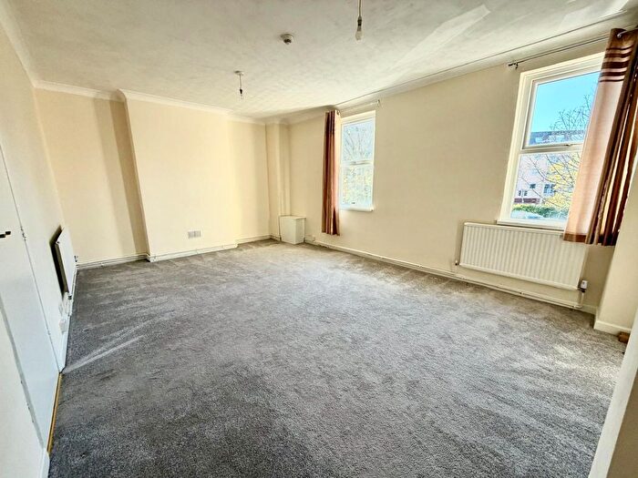 1 Bedroom Flat To Rent In West Luton Place, Cardiff, CF24