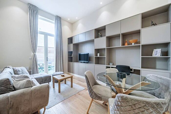 1 Bedroom Flat For Sale In Redcliffe Square, Chelsea, London, SW10