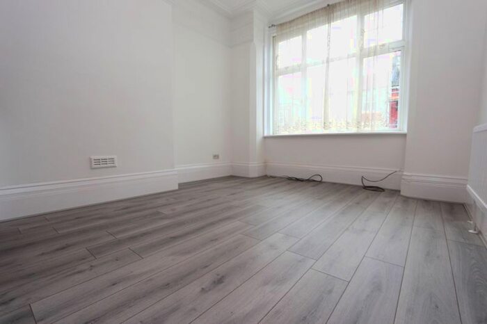 1 Bedroom Flat To Rent In Sidney Avenue, London, N13