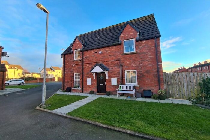 2 Bedroom Flat For Sale In Linen Court, Bangor BT19