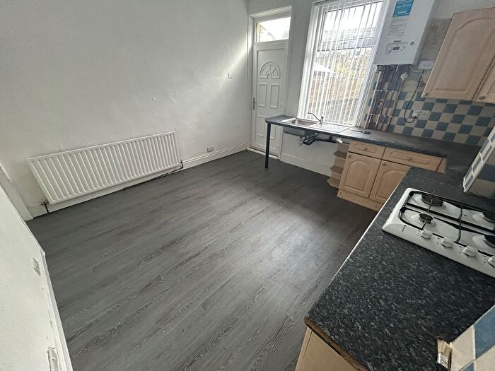 3 Bedroom Terraced House To Rent In Lordsfield Place, Bradford, West Yorkshire, BD4