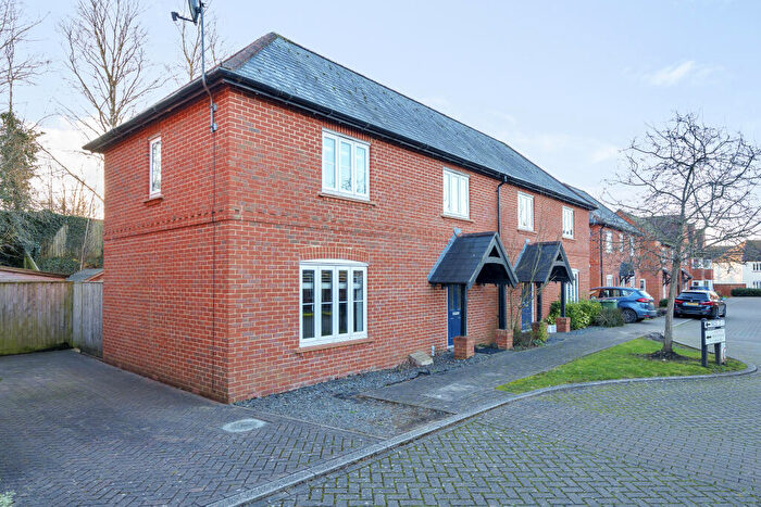2 Bedroom Semi-Detached House For Sale In Bakeland Gardens, Alresford, SO24