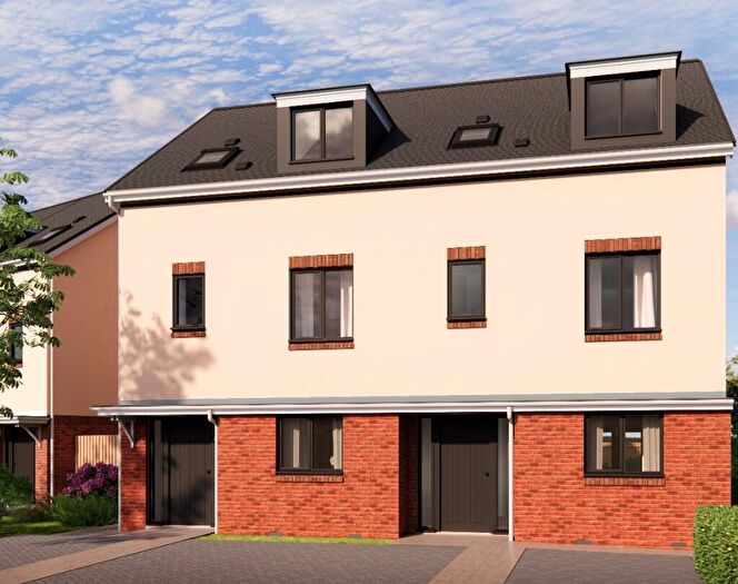 4 Bedroom Semi-Detached House To Rent In Pelton Lane, DH2