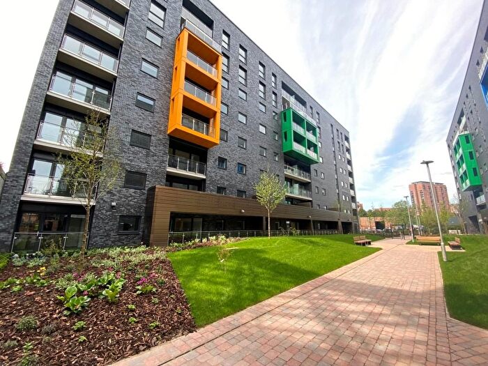 2 Bedroom Flat For Sale In Potato Wharf, Manchester, M3