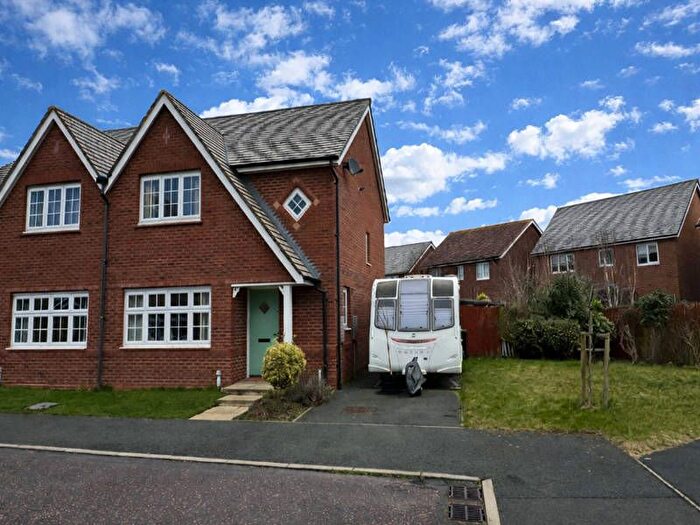3 Bedroom Semi Detached House For Sale In Leeward Close, Fleetwood, FY7