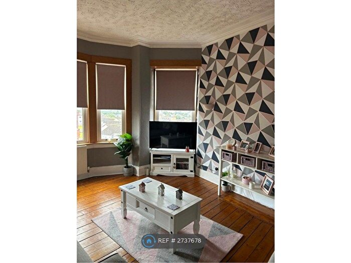 2 Bedroom Flat To Rent In Hill Street, Inverkeithing, KY11