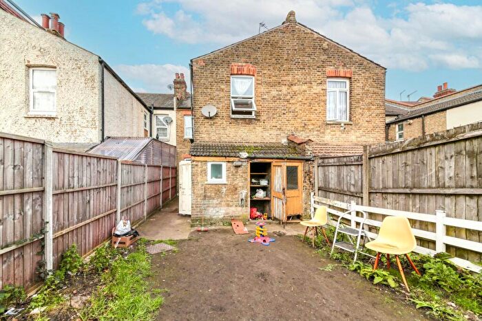 3 Bedroom Terraced House For Sale In Croydon, CR0