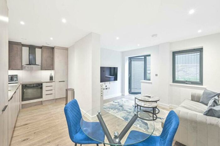 2 Bedroom Flat To Rent In The Hyde, NW9