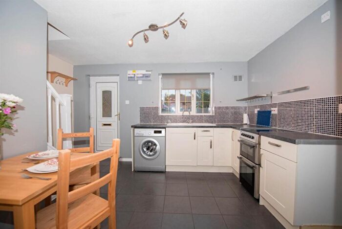 2 Bedroom Terraced House To Rent In Vera Crescent, NG21