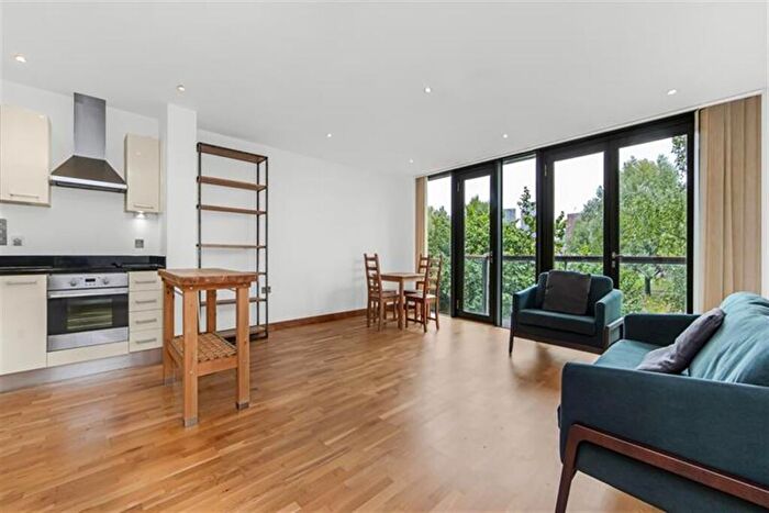 2 Bedroom Flat To Rent In Omega Works, Tower Hamlets, E3