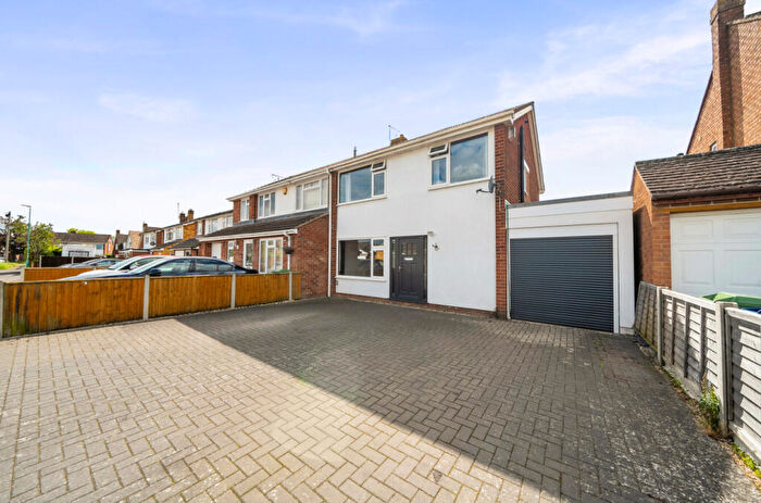 3 Bedroom Semi-Detached House For Sale In Rosefield Crescent, Tewkesbury, Gloucestershire, GL20