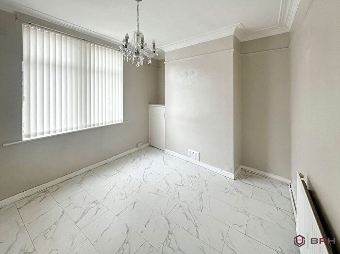 3 Bedroom End Of Terrace House To Rent In Victor Street, Doncaster, DN6
