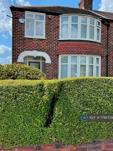 3 Bedroom Semi-Detached House To Rent In Heaton Road, Manchester, M20