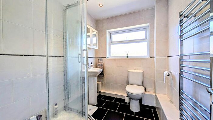 4 Bedroom Semi-Detached House For Sale In Firgrove, Whitehill, Hampshire, GU35