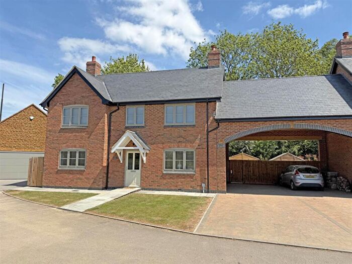 3 Bedroom Link Detached House For Sale In Stoke House, Bridgedale Rise, Medbourne, LE16