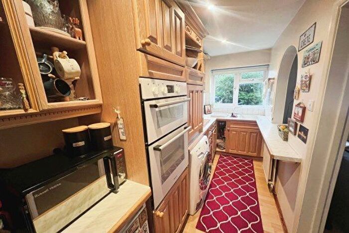 1 Bedroom Property To Rent In Tansy Close, Guildford, GU4