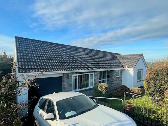 3 Bedroom Detached Bungalow To Rent In Liskeard, PL14