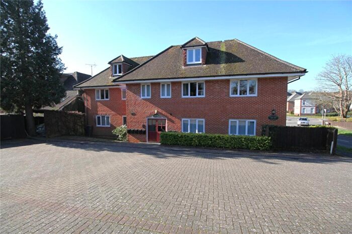 2 Bedroom Apartment To Rent In Greenfields Avenue, Alton, Hampshire, GU34