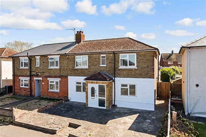 5 Bedroom Semi-detached House For Sale In Brooke Avenue, Garlinge, Margate, Kent, CT9