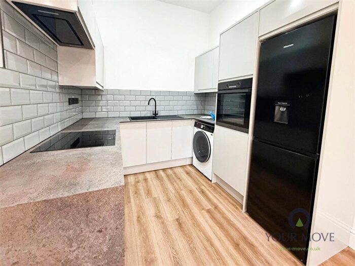 1 Bedroom Flat To Rent In Halesowen Road, Netherton, Dudley, West Midlands, DY2