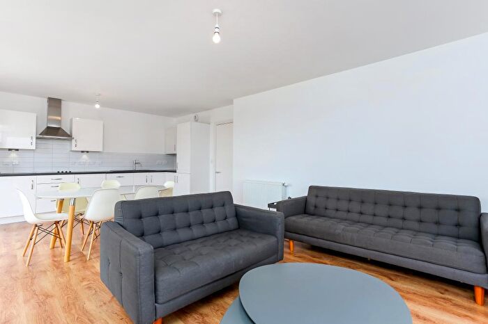 2 Bedroom Apartment To Rent In Abbeville Apartments, Barking Barking, IG11