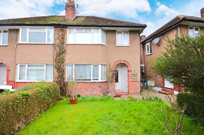 1 Bedroom Flat To Rent In Connell Crescent, Ealing, W5