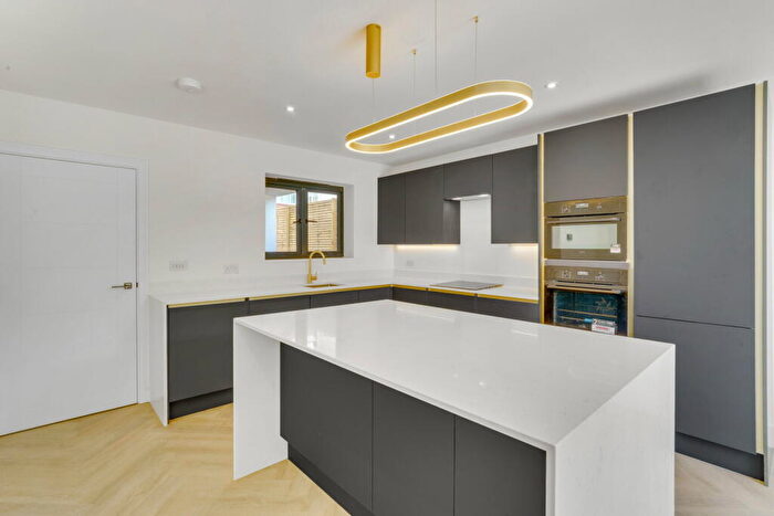 3 Bedroom Detached House For Sale In Lodge Road, SM6