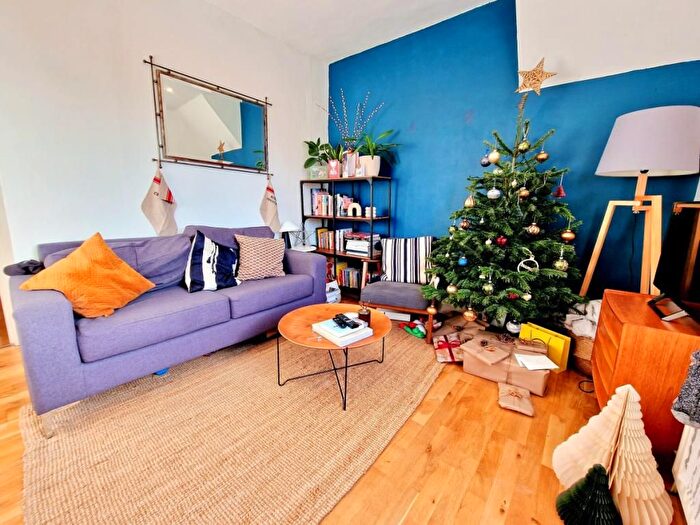 1 Bedroom Flat To Rent In Mount Pleasant Villas, Finsbury Park, N4