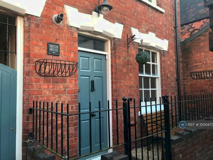 2 Bedroom Semi-Detached House To Rent In New Street, Leamington Spa, CV31