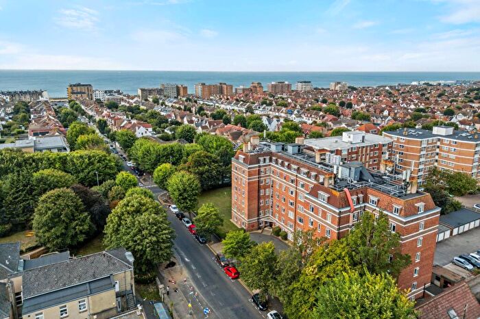 2 Bedroom Flat For Sale In New Church Road, Hove, BN3