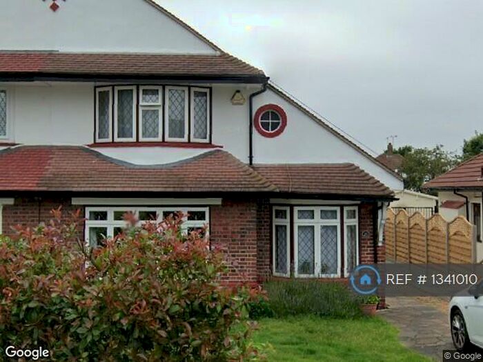 3 Bedroom Semi-Detached House To Rent In Braundton Avenue, Sidcup, Kent, DA15