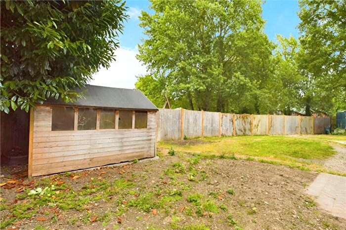 4 Bedroom Detached House For Sale In Mill Lane, Padworth, Reading, Berkshire, RG7