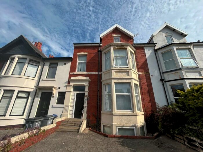 1 Bedroom Apartment To Rent In Horncliffe Road, Blackpool, Lancashire, FY4