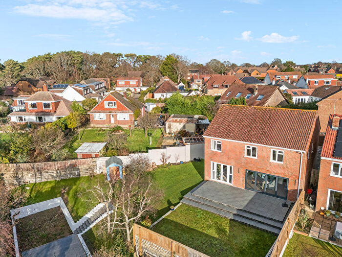 4 Bedroom Detached House For Sale In Marian Road, Corfe Mullen, BH21