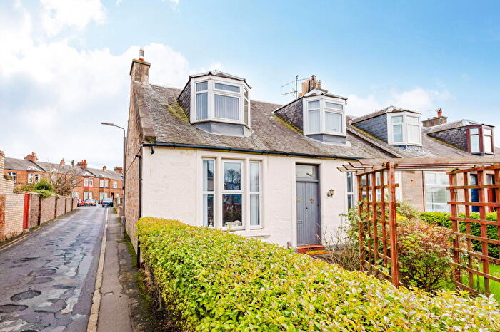 2 Bedroom Maisonette For Sale In Virginia Gardens, Ayr, KA8